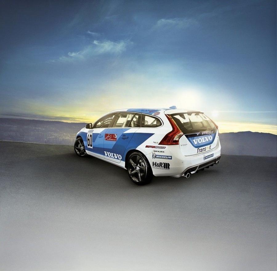  Volvo V60 Racing 2012 года  (фото 3 из 3)